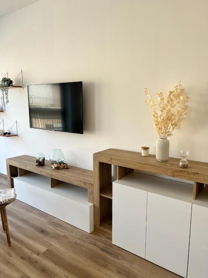 Al Vicolo Stretto Apartment Brancaleone Marina Bagian luar foto