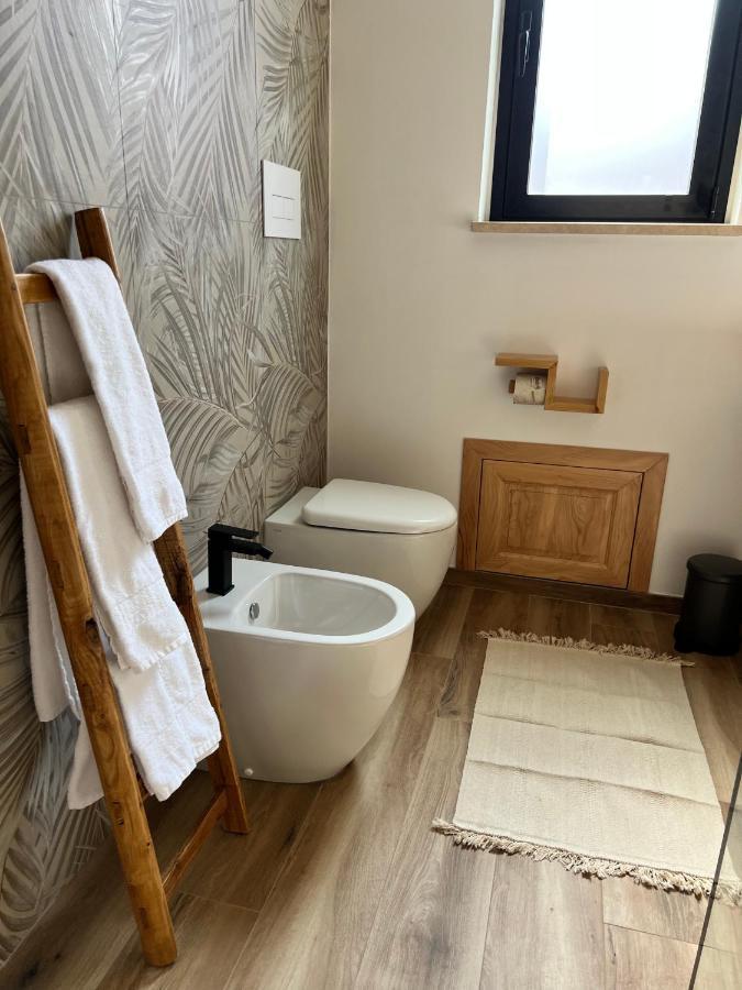 Al Vicolo Stretto Apartment Brancaleone Marina Bagian luar foto