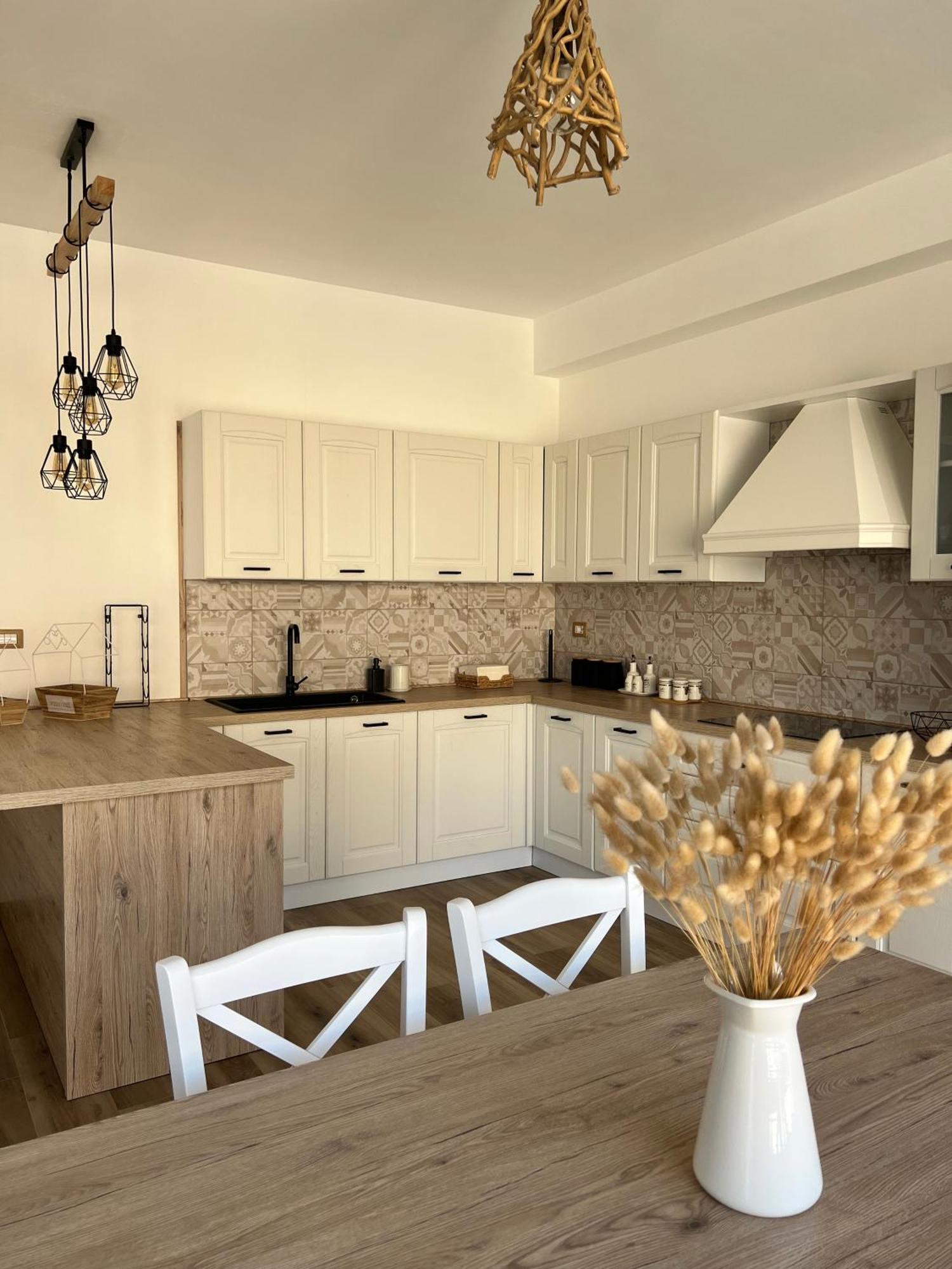 Al Vicolo Stretto Apartment Brancaleone Marina Bagian luar foto